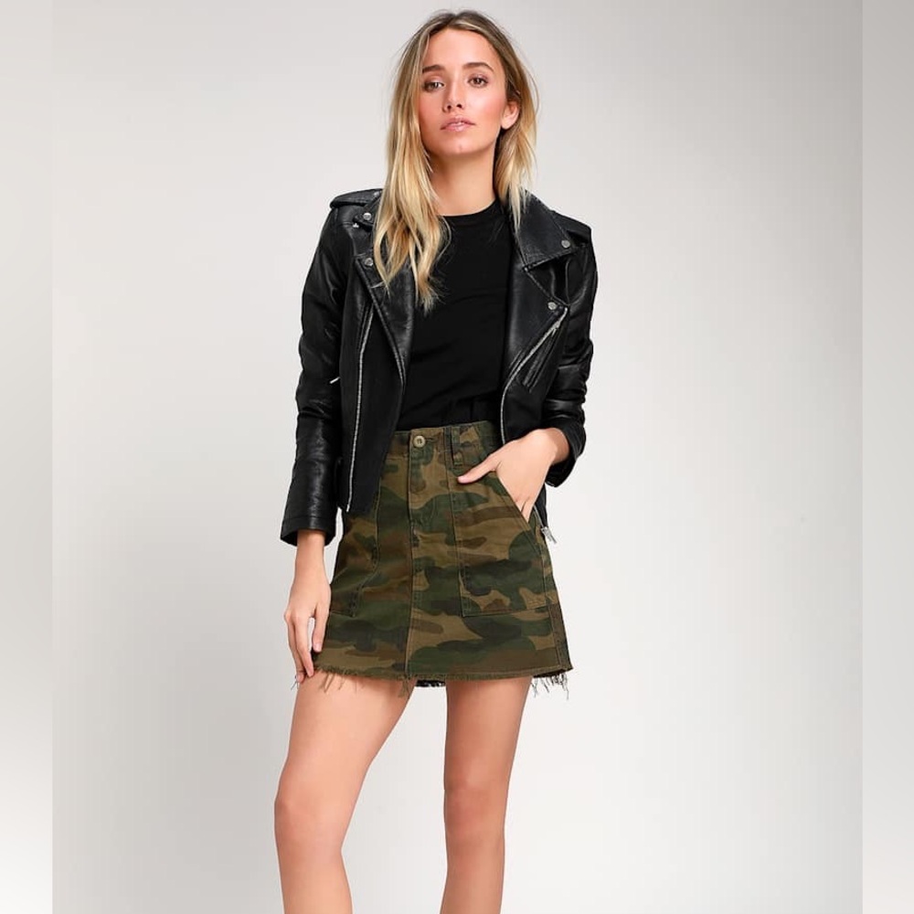 Blank NYC Chain of Command Green Camo Print Denim Mini Skirt women’s size 27